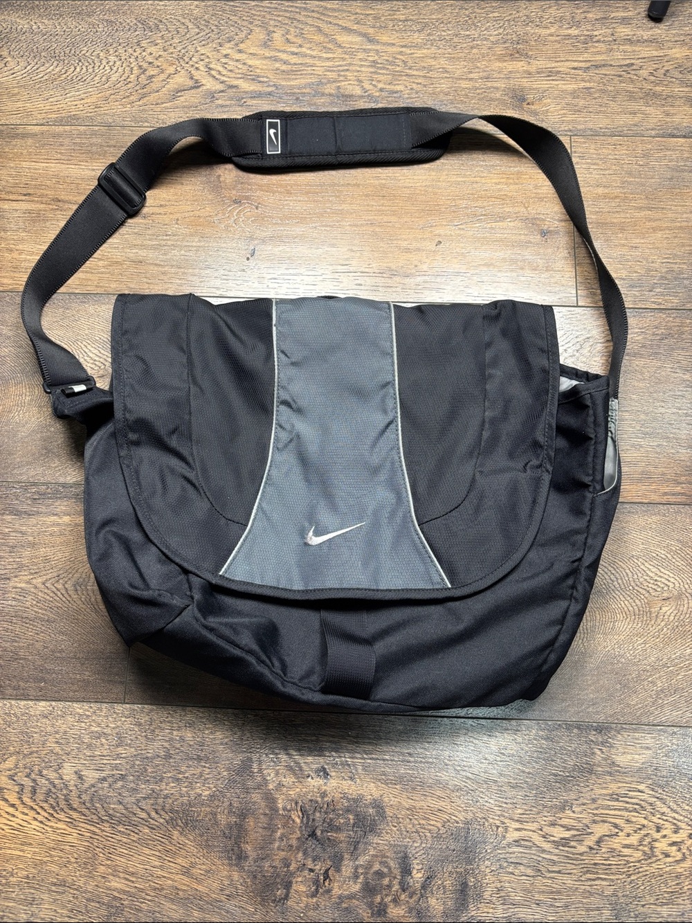 Nike Black and Gray Messenger Bag with Shoulder Strap